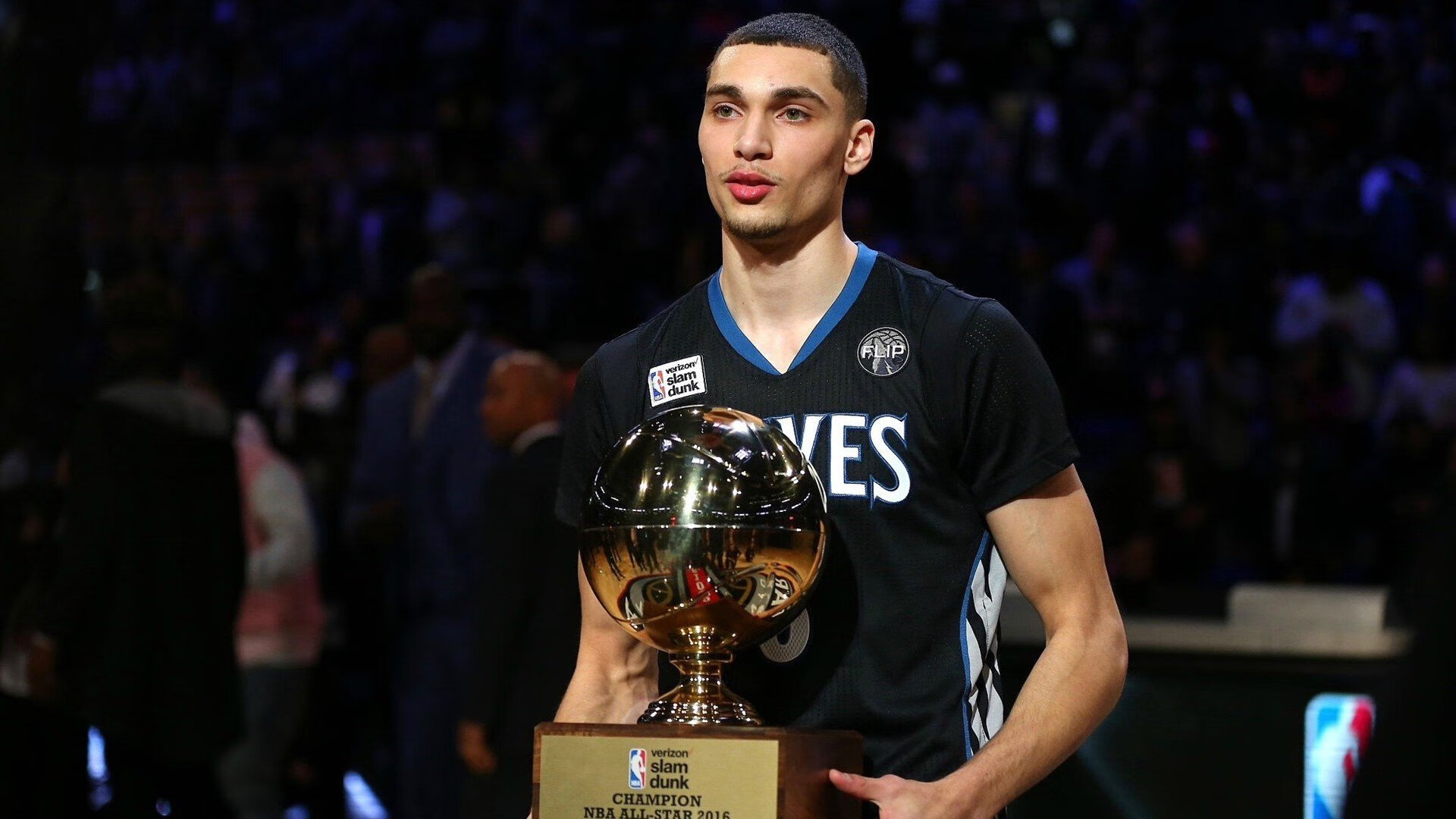 爱德华兹惊艳四座,北京队制霸辽宁队,一场战术与意志的胜利