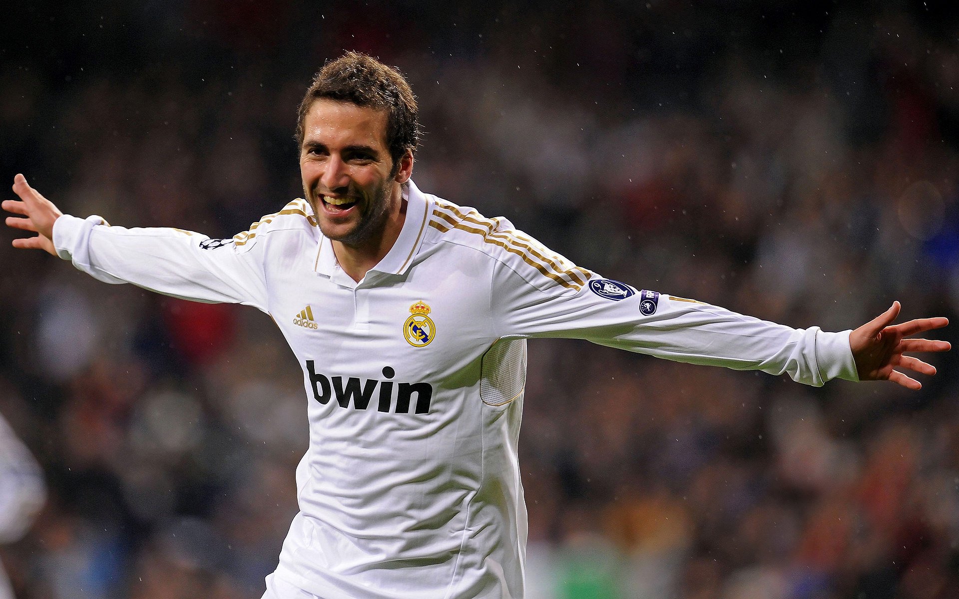 奥亚尔萨瓦尔一锤定音,卡塔尔战术纪律难挡墨西哥冲击波